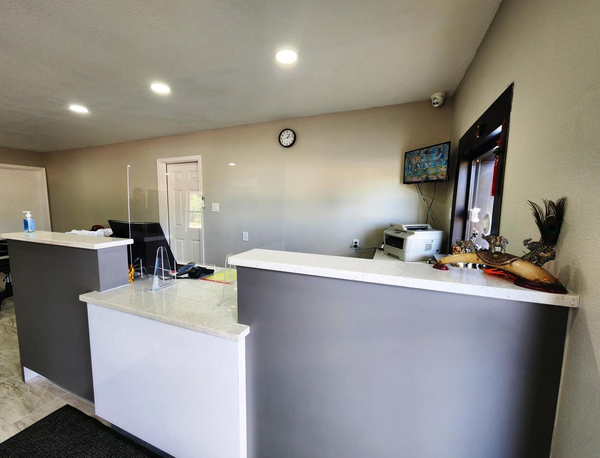 Scottish Inn & Suites Wharton Extérieur photo