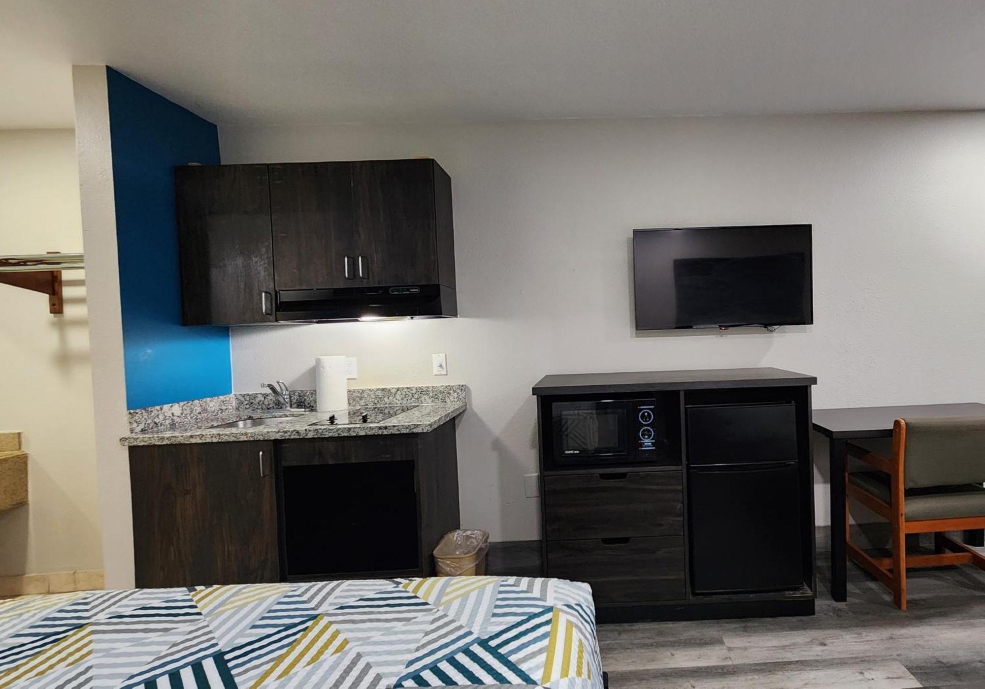 Scottish Inn & Suites Wharton Extérieur photo